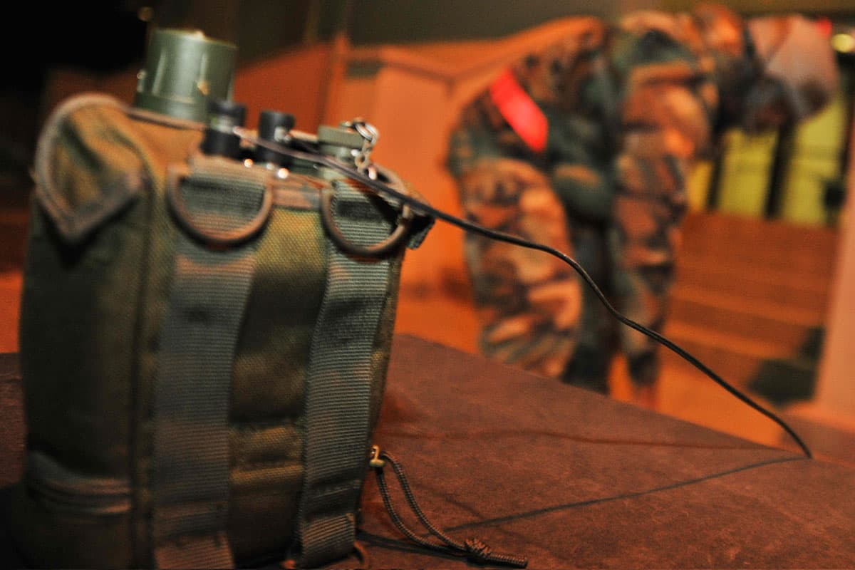 ����װ�����