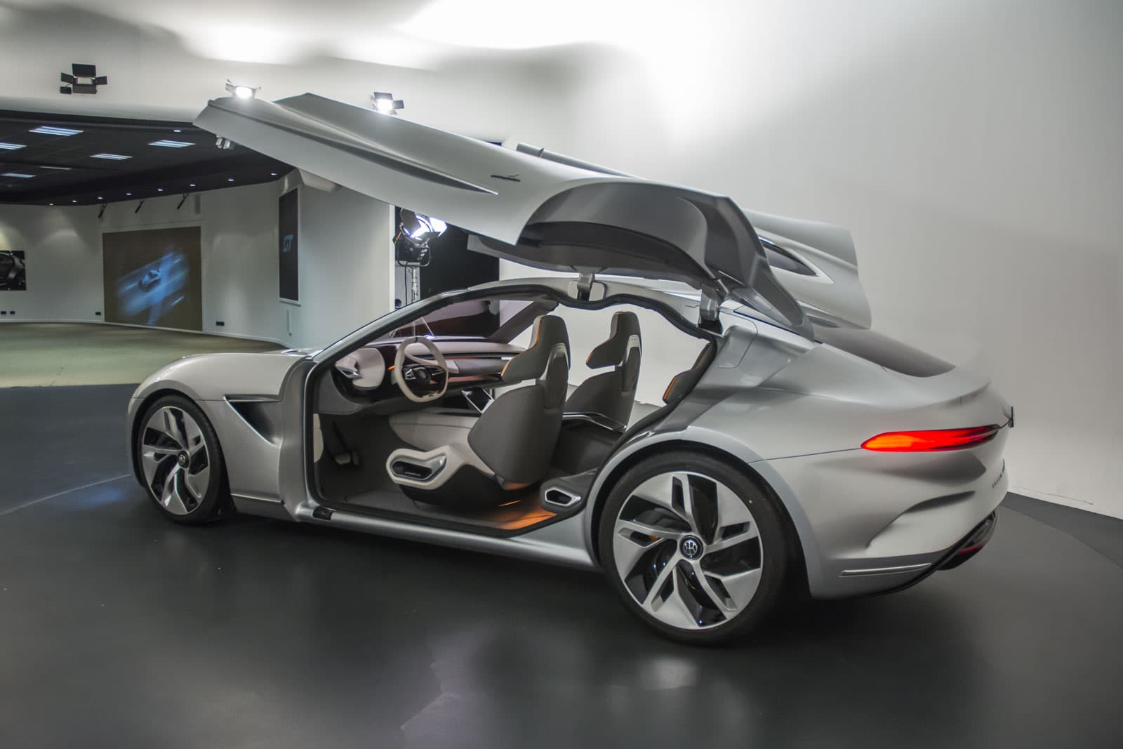 ��ͨ�������